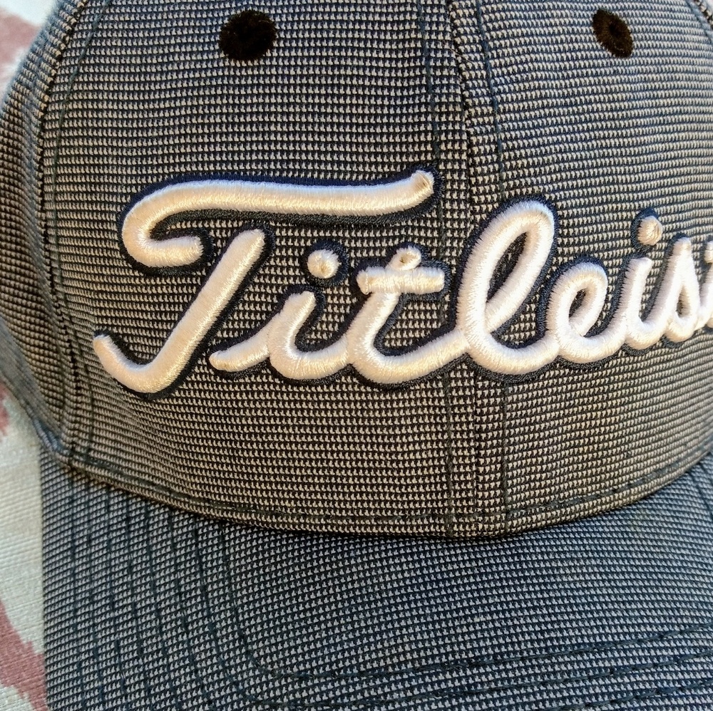 ♻️DONATING SOON 🏆 4/$28 Titleist Hat 🏆